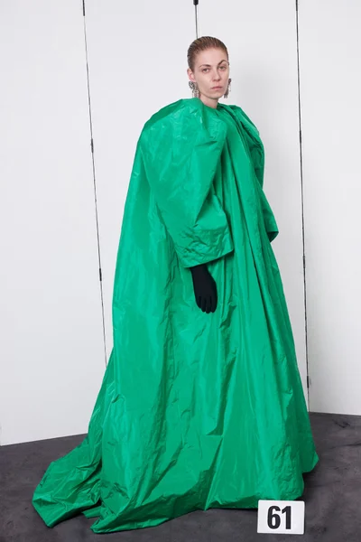 Look 61